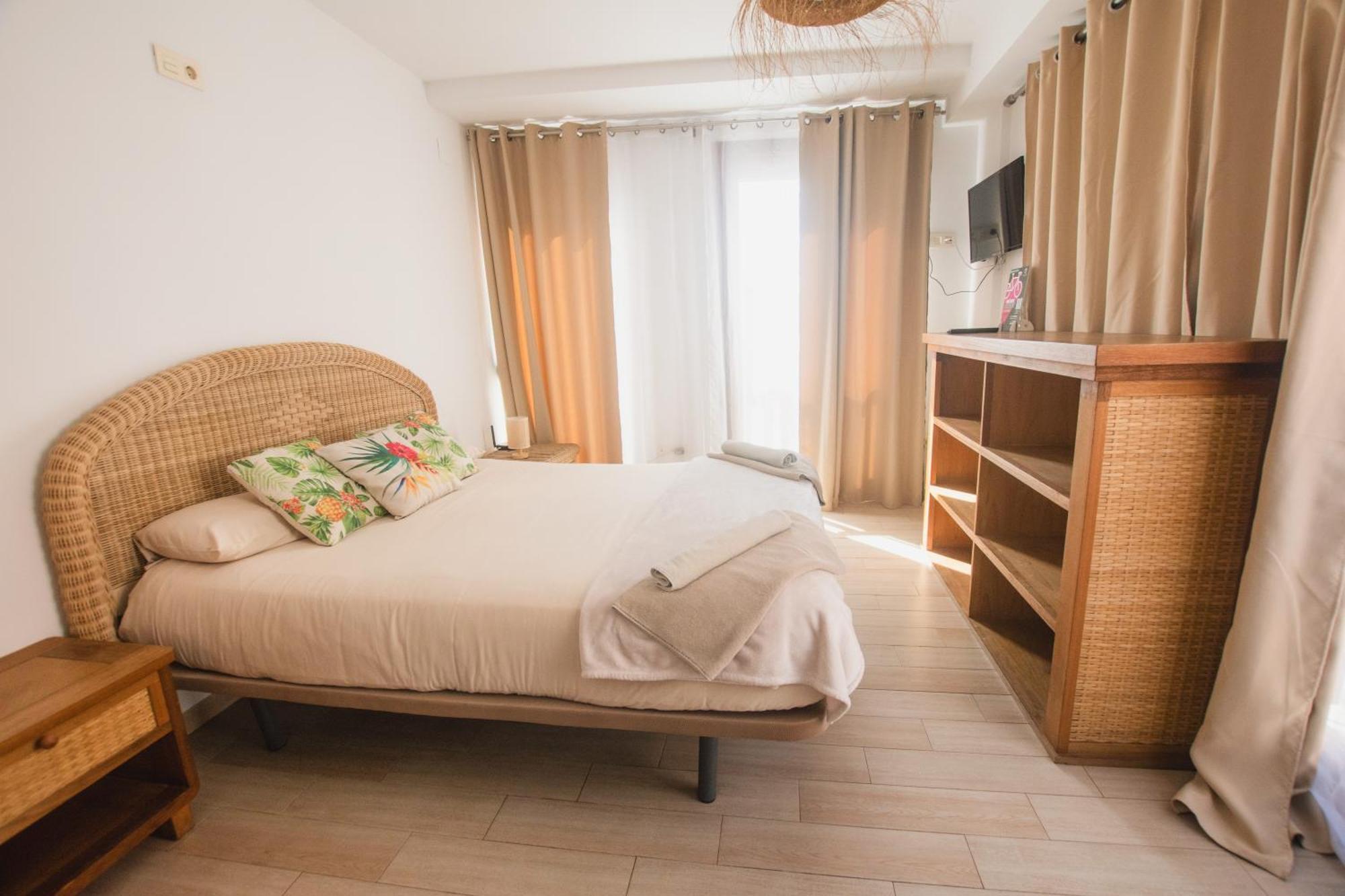 البورايا Banana Beach Patacona Rooms المظهر الخارجي الصورة