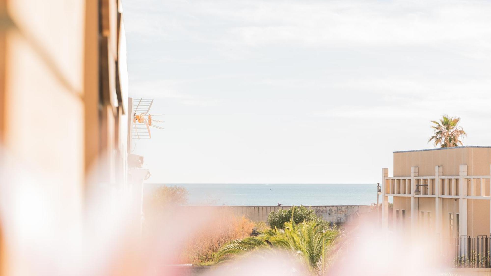البورايا Banana Beach Patacona Rooms الغرفة الصورة