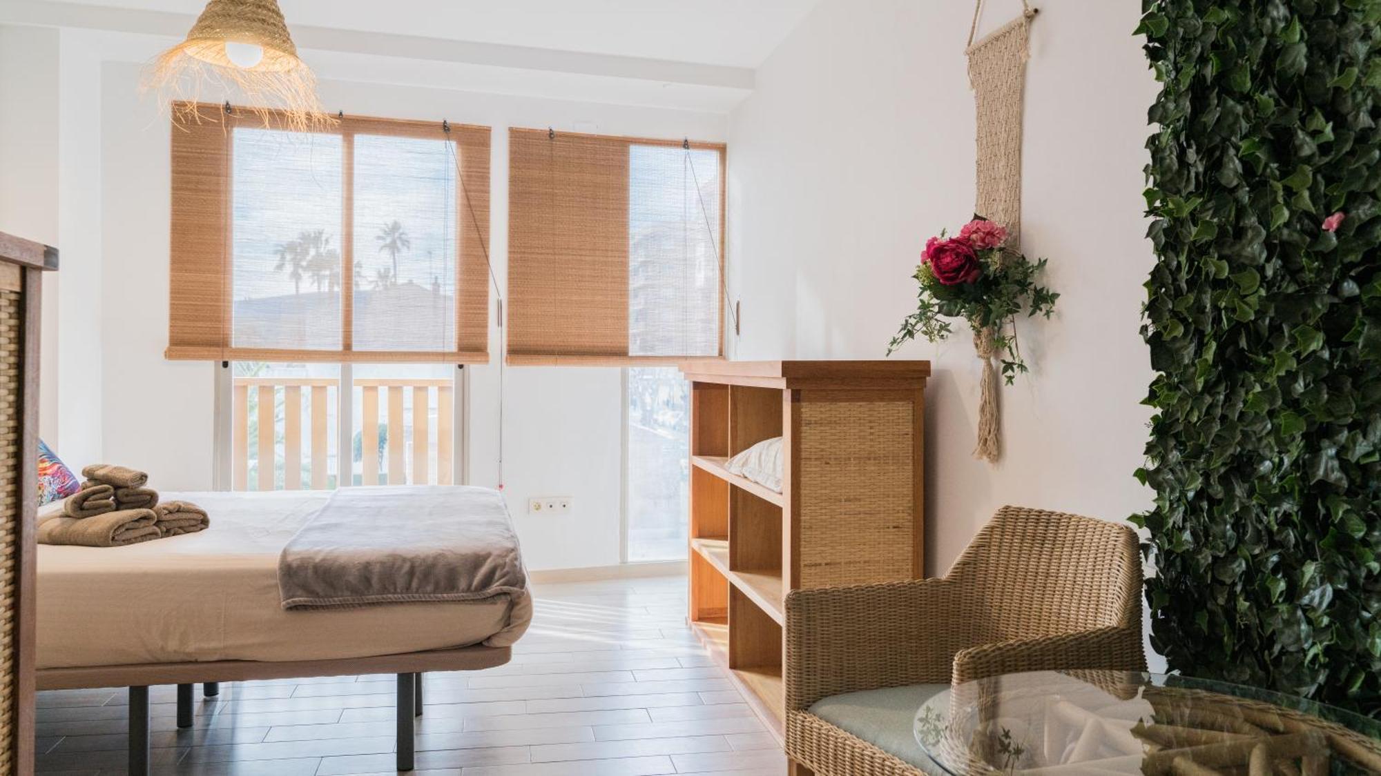 البورايا Banana Beach Patacona Rooms الغرفة الصورة